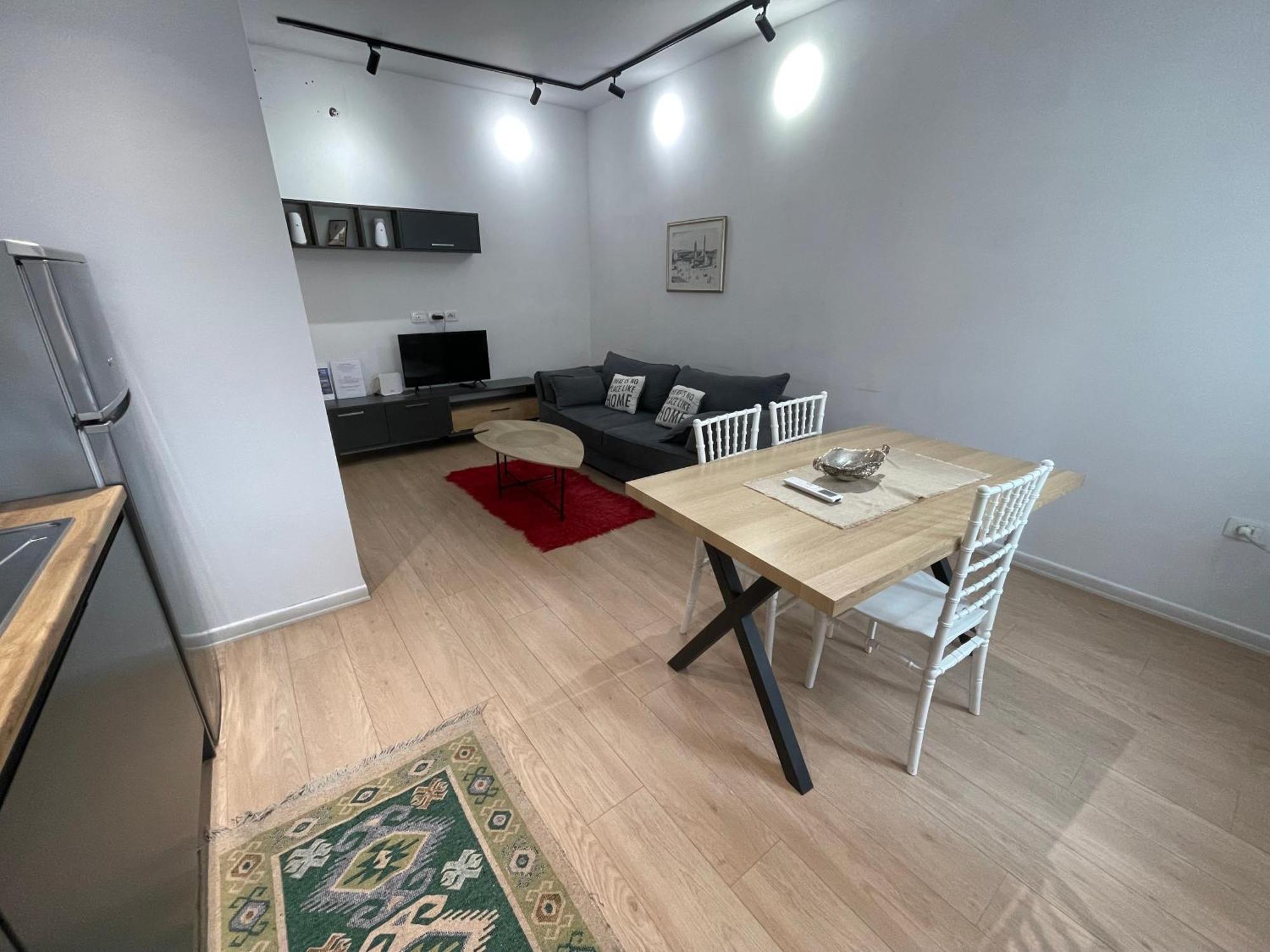 Downtown View Modern Apartment Tirana Exterior photo